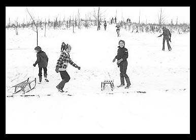 Sneeuwpret aan de Kempenaar te Lelystad, 1979 (Fotocollectie RIJP, J. Potuyt).