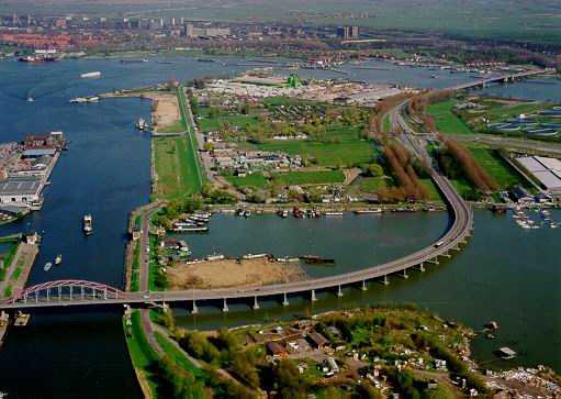 Amsterdam, de Schellingwouderbrug