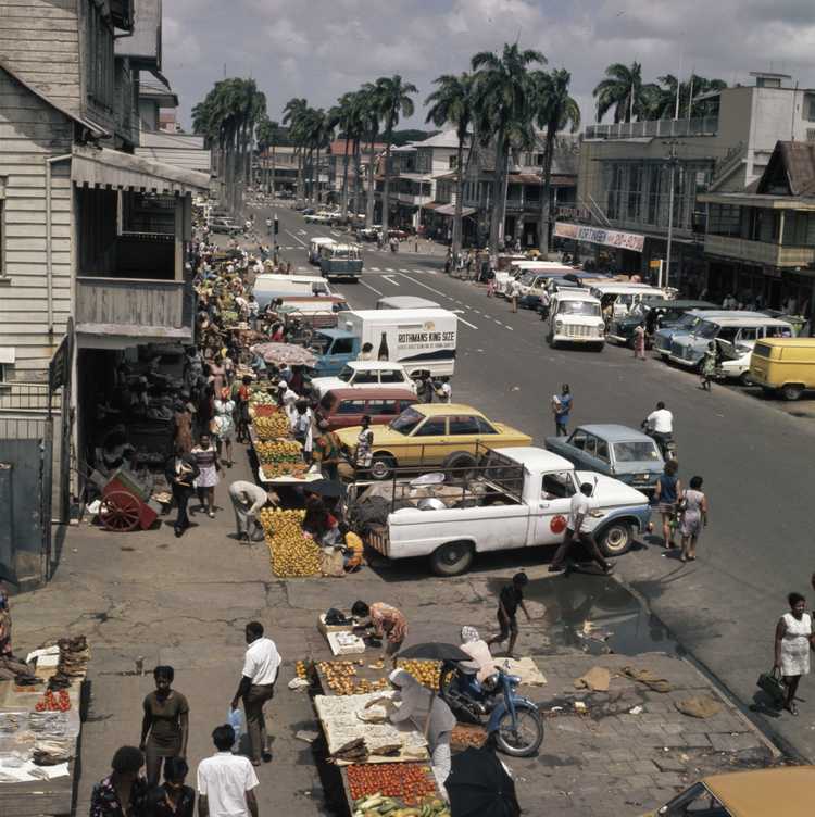 Markt Paramaribo 1975