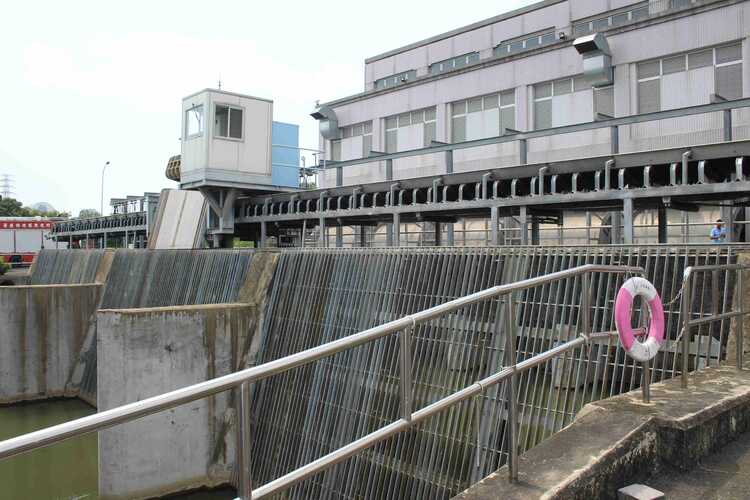 Inlet of the pumping station of the ShanHua Polder